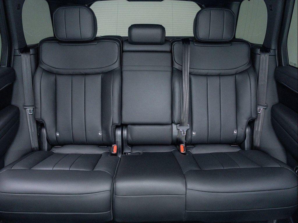 new 2025 Land Rover Range Rover car