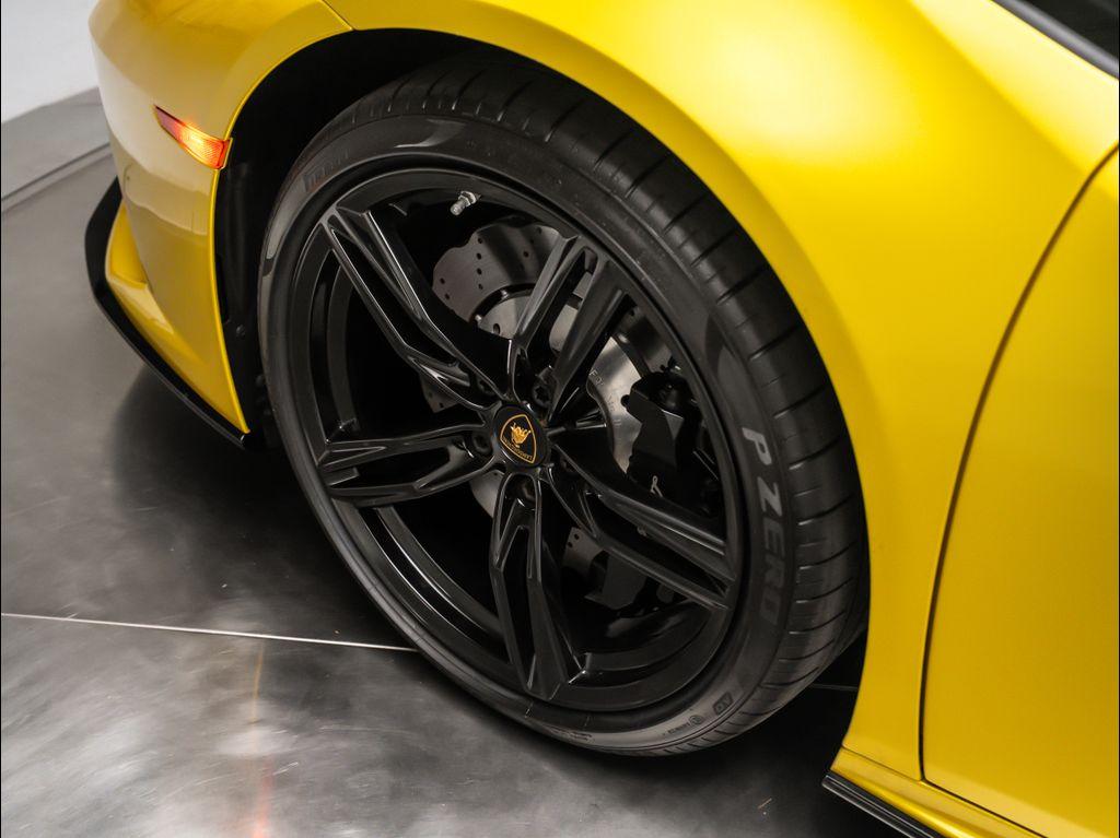 used 2020 Lamborghini Huracan EVO car, priced at $279,950