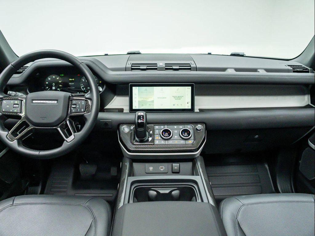 new 2024 Land Rover Defender car