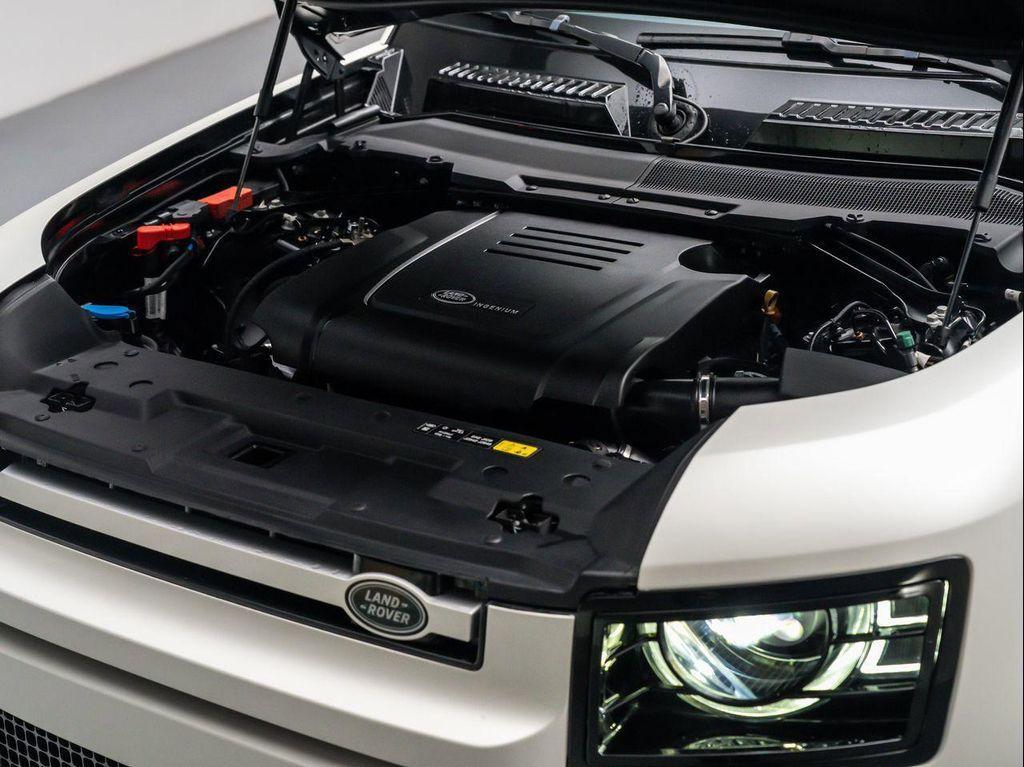new 2024 Land Rover Defender car