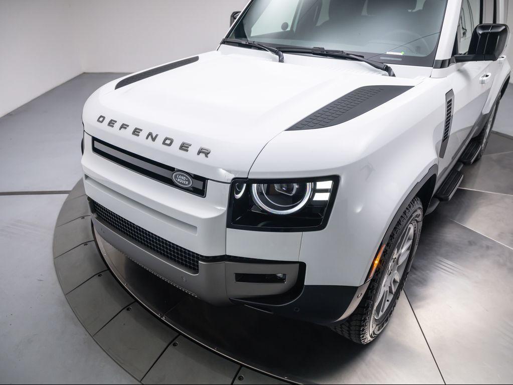 new 2026 Land Rover Defender car