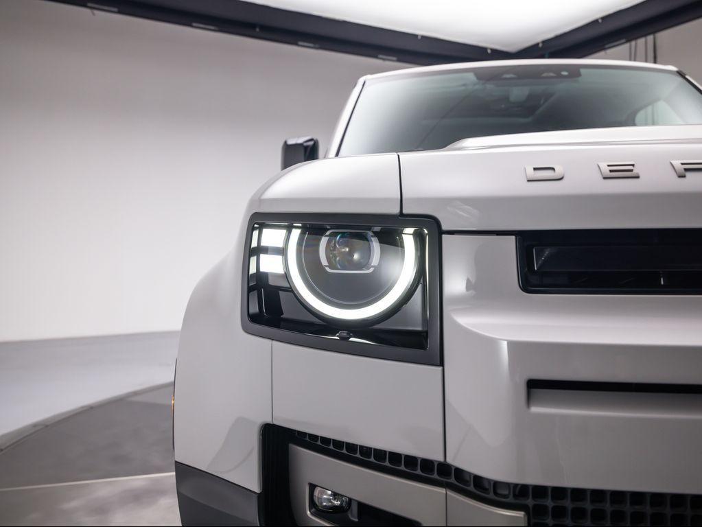 new 2026 Land Rover Defender car