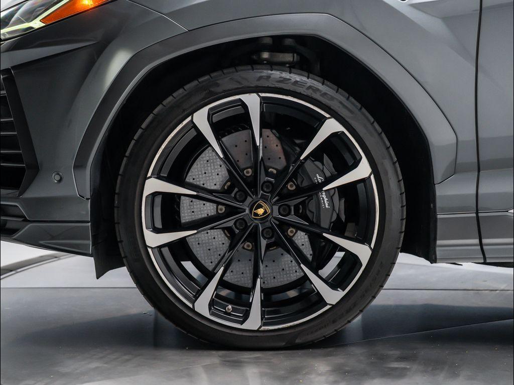 used 2019 Lamborghini Urus car, priced at $162,530