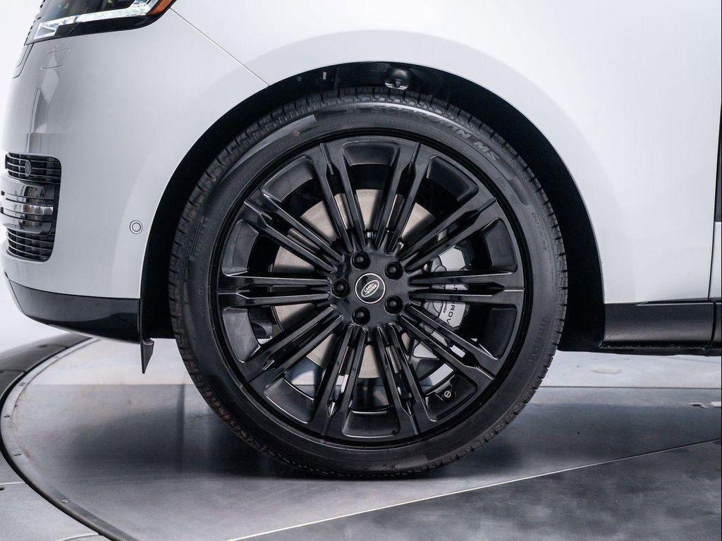 new 2025 Land Rover Range Rover car