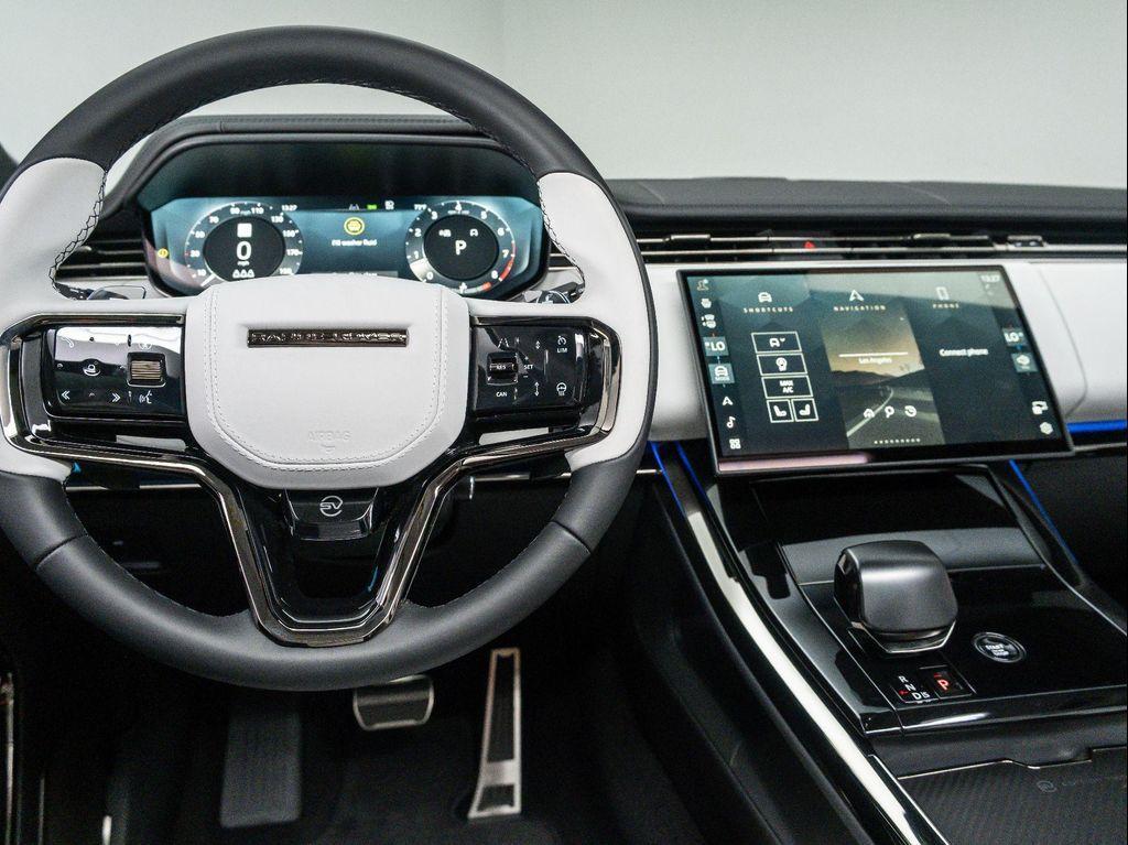 new 2025 Land Rover Range Rover Sport car