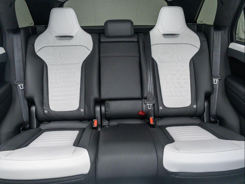 new 2025 Land Rover Range Rover Sport car