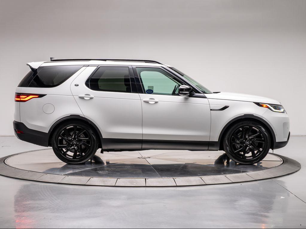 new 2024 Land Rover Discovery car, priced at $64,675