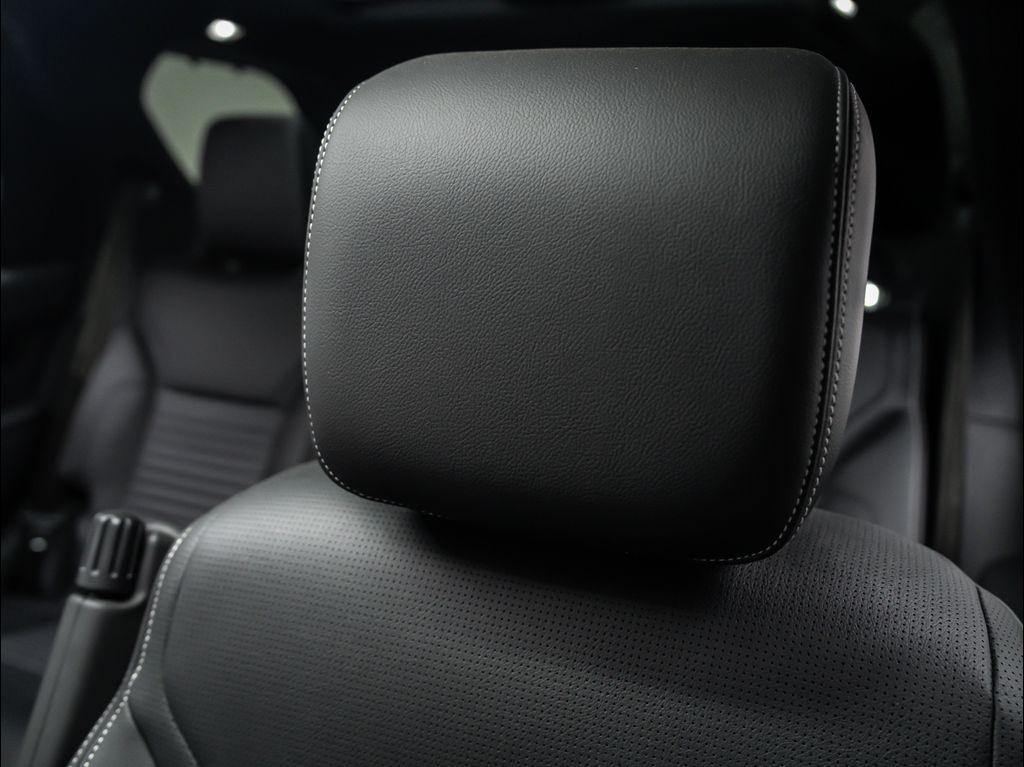 new 2026 Land Rover Discovery car, priced at $64,556