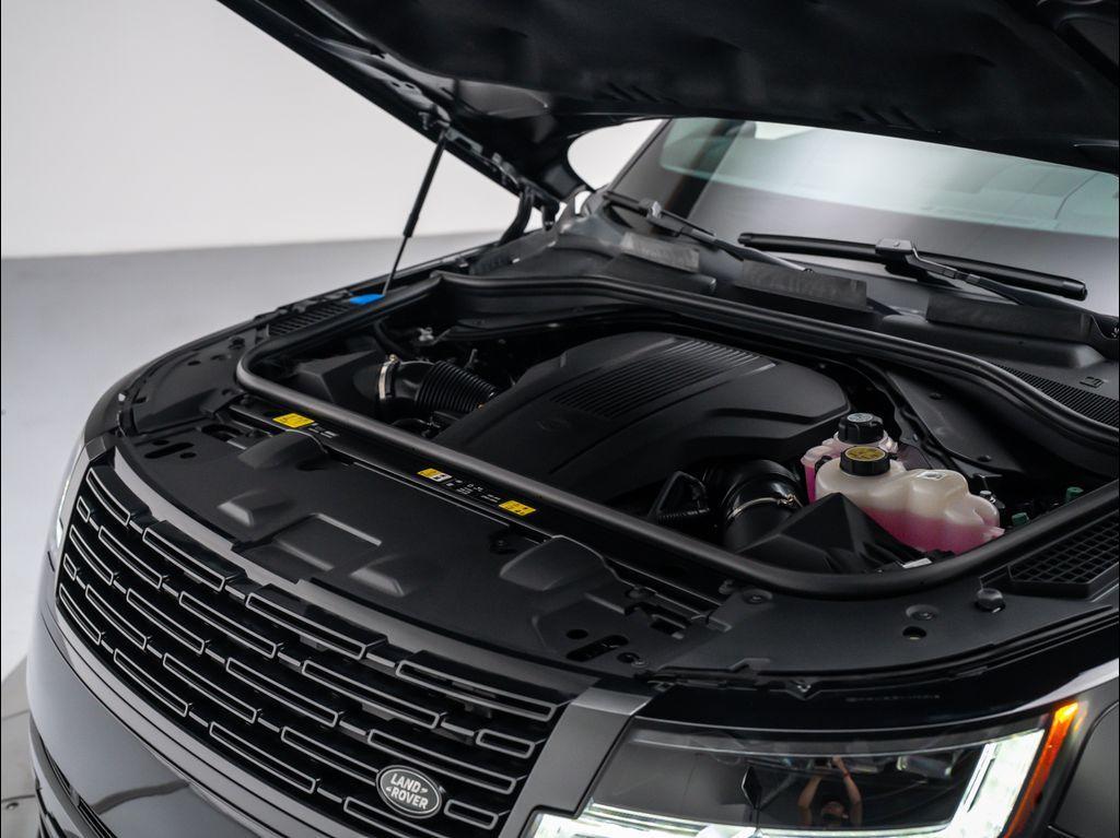 new 2025 Land Rover Range Rover car