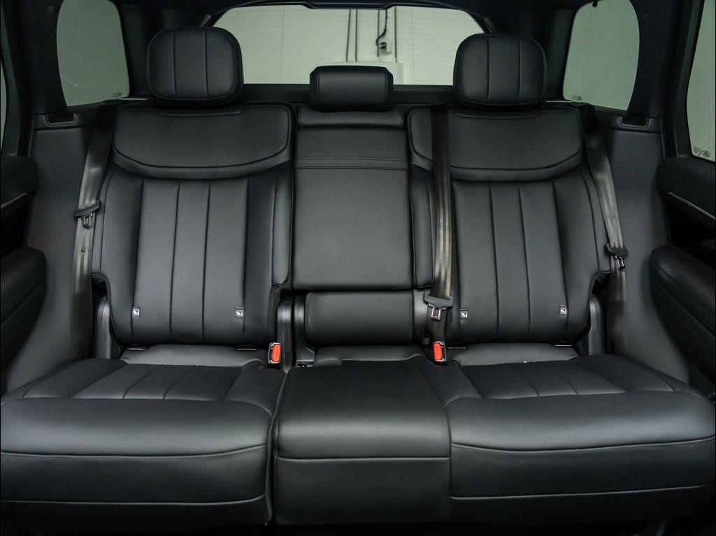 new 2025 Land Rover Range Rover car