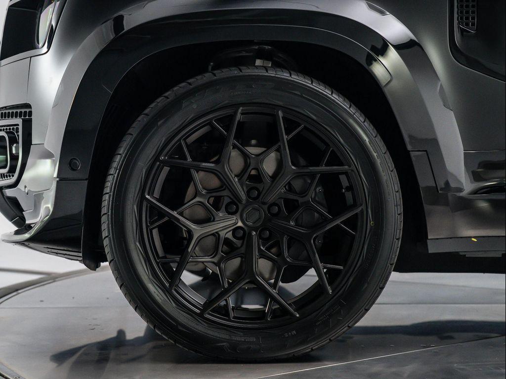 new 2026 Land Rover Defender car