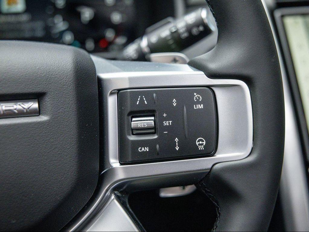 new 2025 Land Rover Discovery car, priced at $70,193