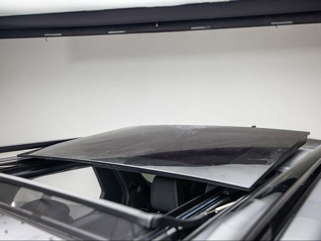 new 2025 Land Rover Discovery car, priced at $70,193