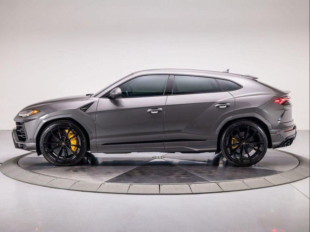 used 2021 Lamborghini Urus car, priced at $181,950