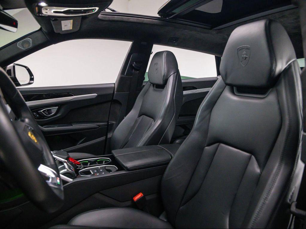 used 2021 Lamborghini Urus car, priced at $181,950
