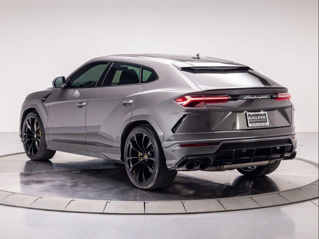 used 2021 Lamborghini Urus car, priced at $183,900