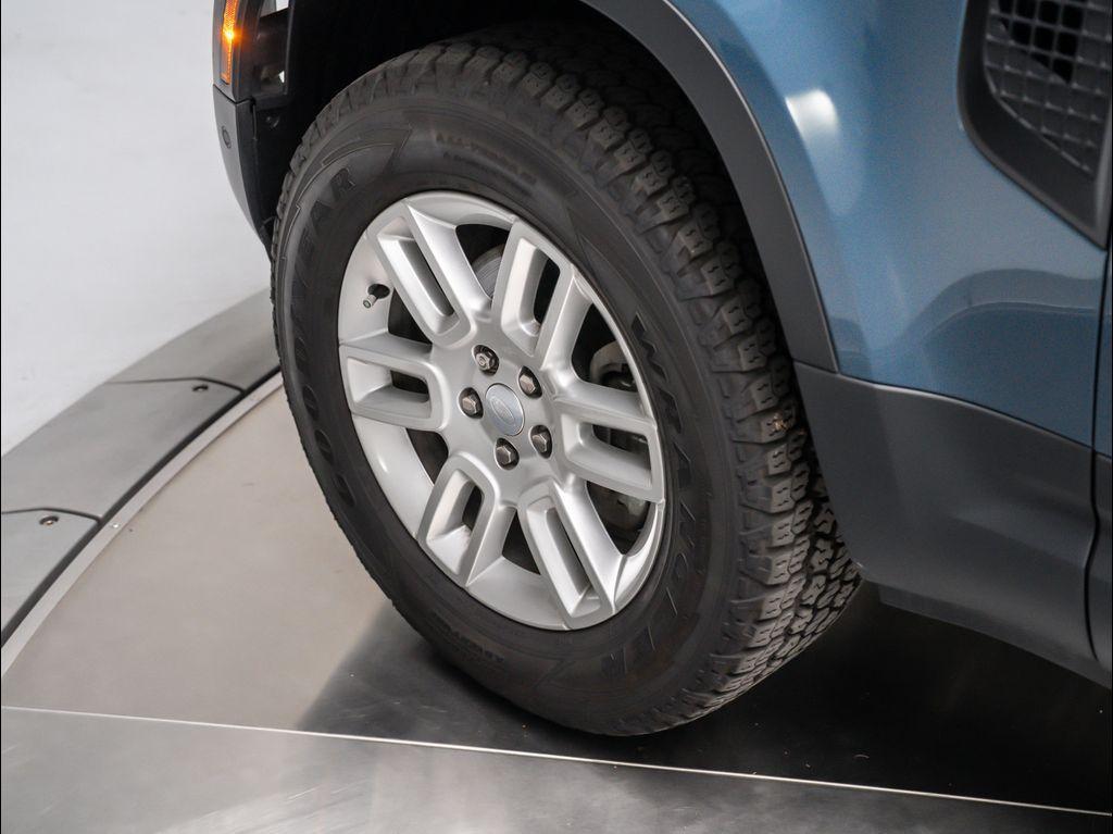 new 2025 Land Rover Defender car