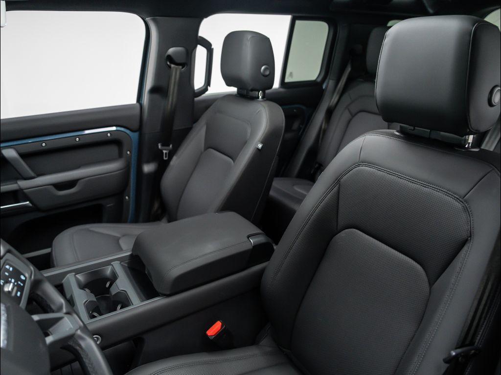 new 2025 Land Rover Defender car