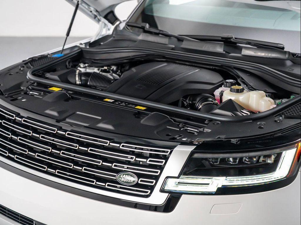 new 2025 Land Rover Range Rover car