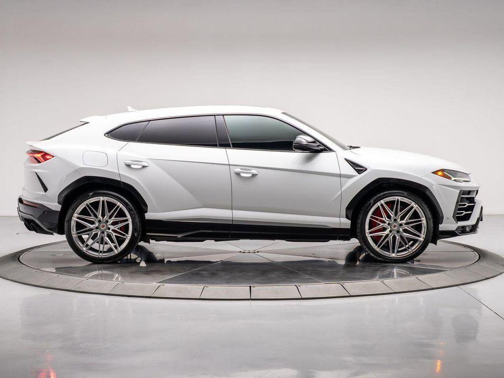 used 2019 Lamborghini Urus car, priced at $165,950