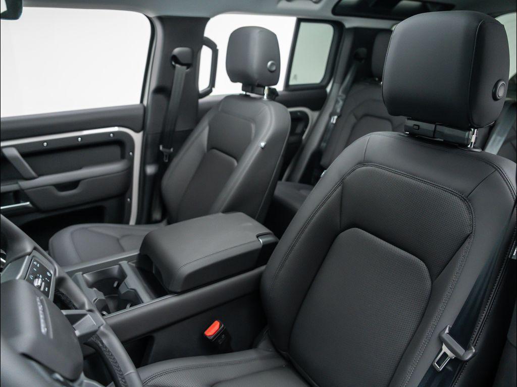 new 2026 Land Rover Defender car