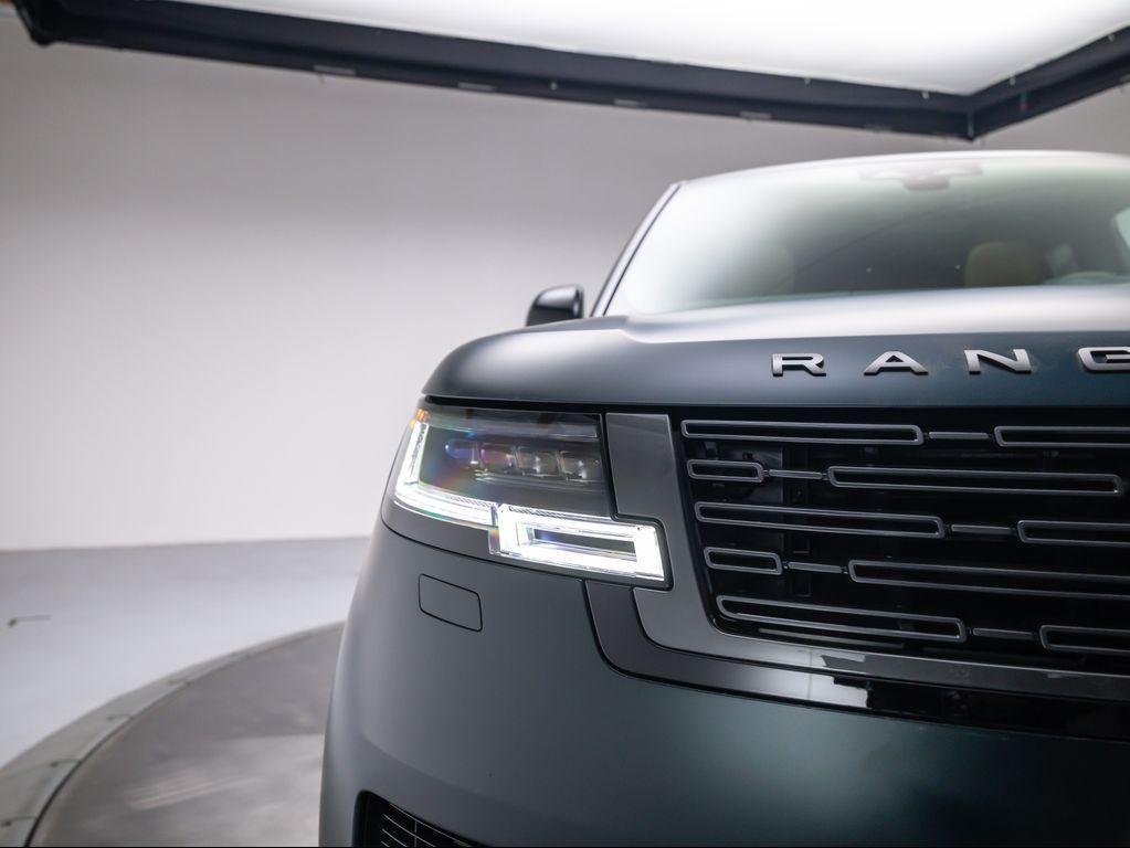 new 2025 Land Rover Range Rover car