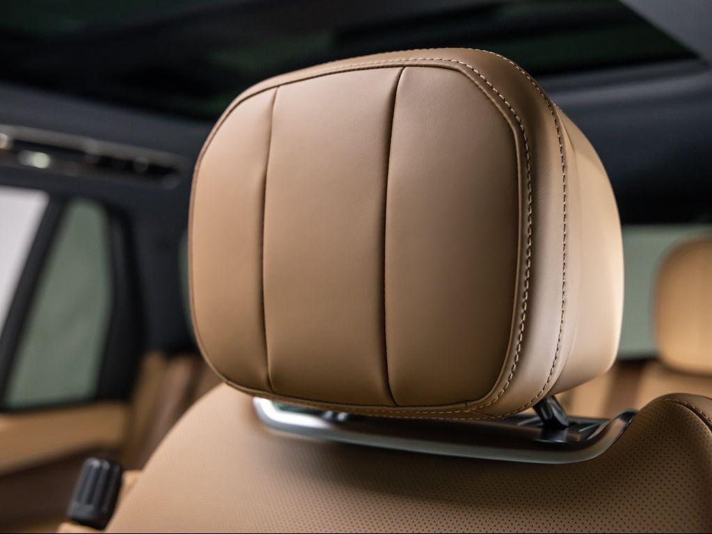 new 2025 Land Rover Range Rover car