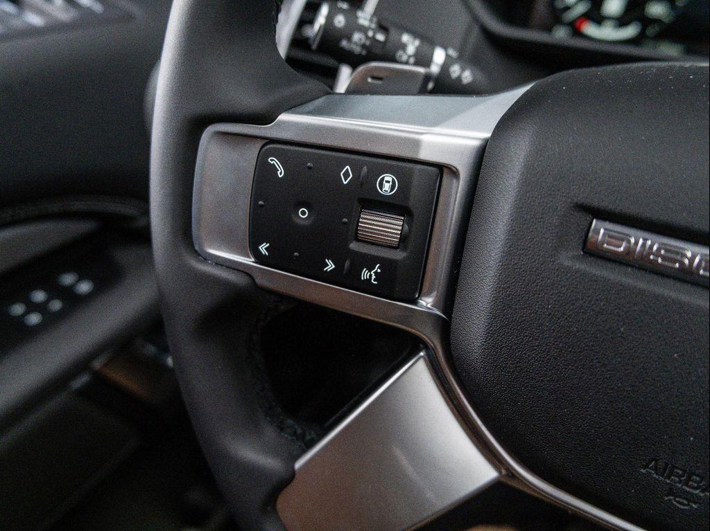 new 2025 Land Rover Discovery car, priced at $77,968