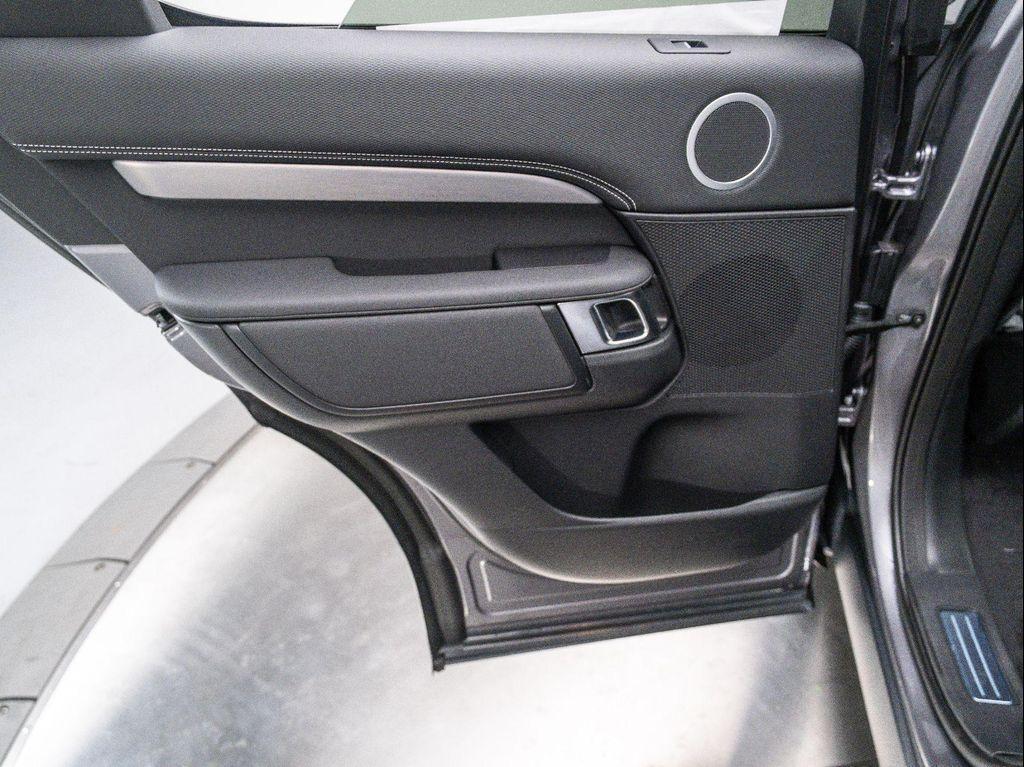 new 2025 Land Rover Discovery car, priced at $77,968