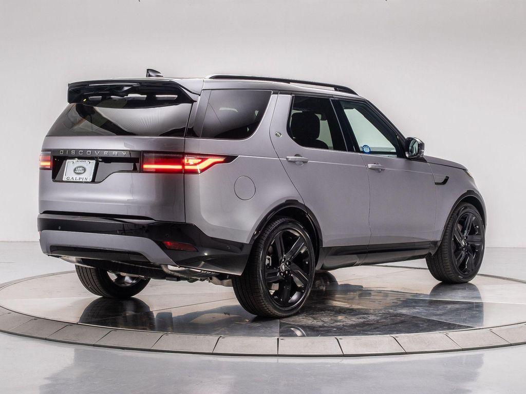 new 2025 Land Rover Discovery car, priced at $77,968