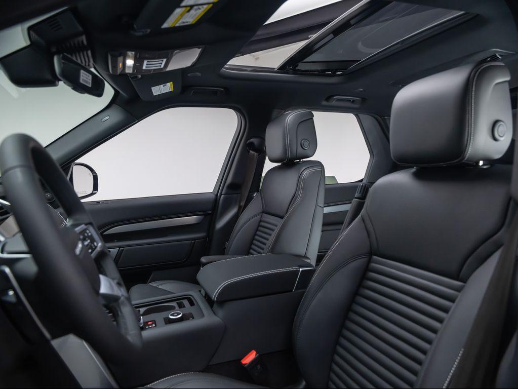 new 2026 Land Rover Discovery car, priced at $75,656