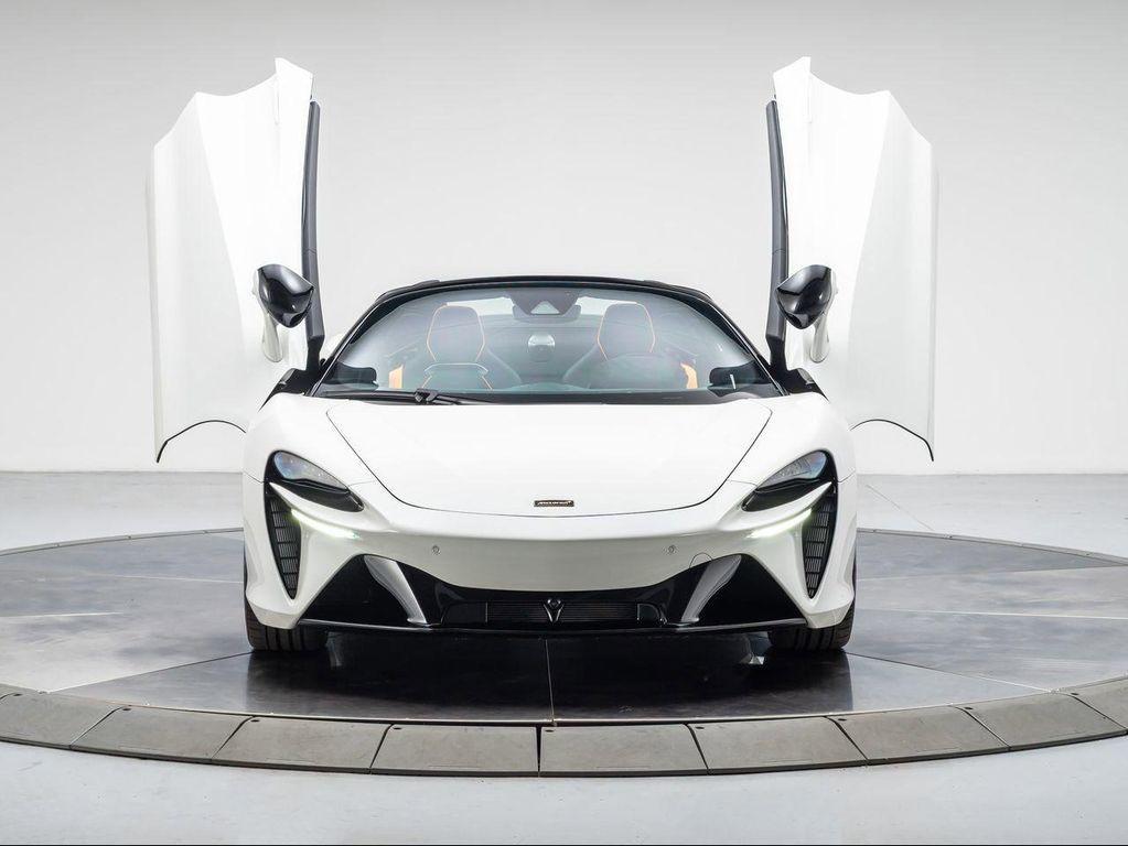used 2025 McLaren Artura car, priced at $254,950