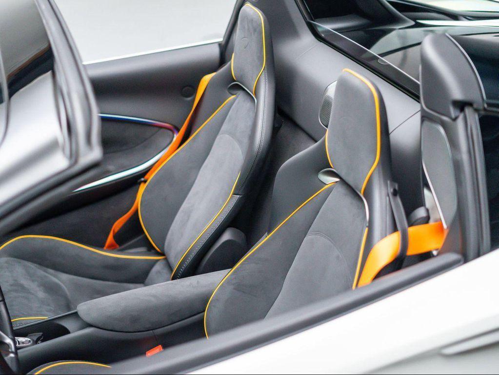 used 2025 McLaren Artura car, priced at $254,950