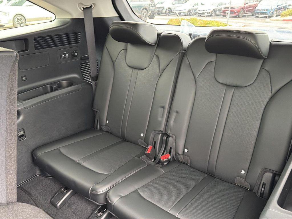new 2026 Kia Sorento car, priced at $40,645