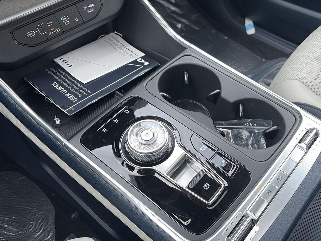 new 2026 Kia Carnival Hybrid car, priced at $51,345