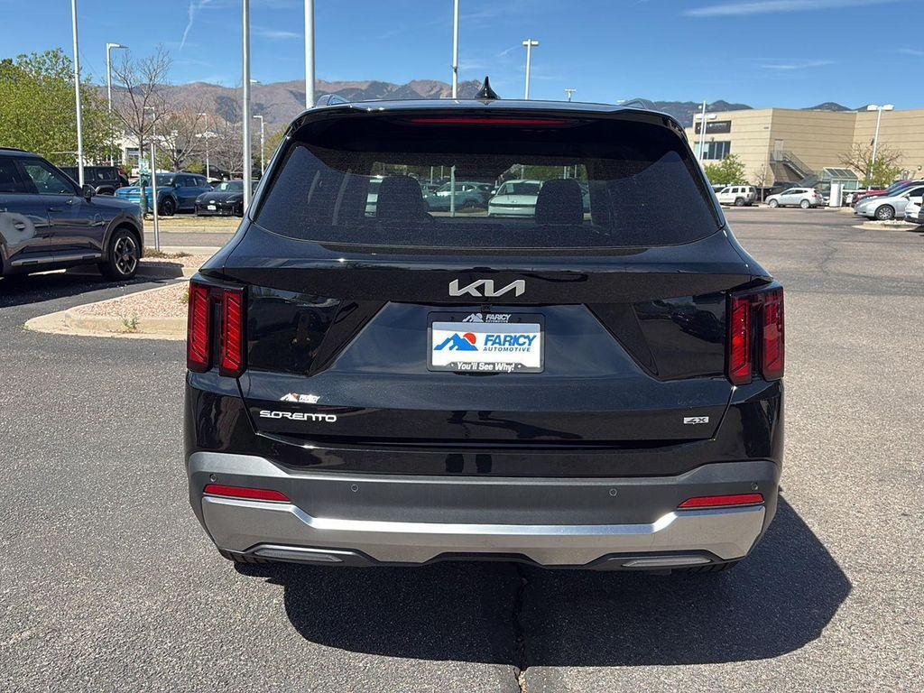 new 2026 Kia Sorento car, priced at $39,695