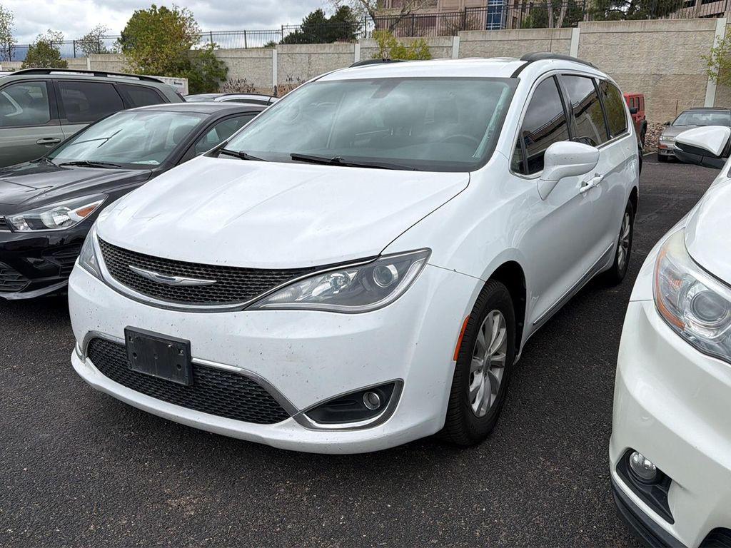 used 2017 Chrysler Pacifica car, priced at $10,995