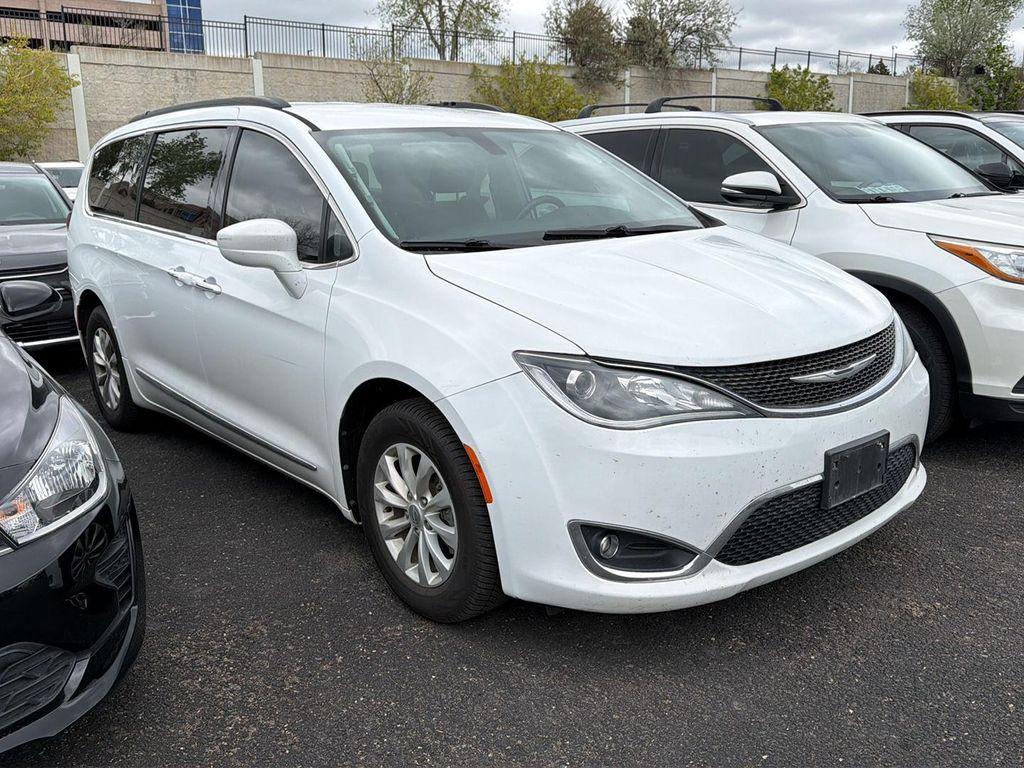 used 2017 Chrysler Pacifica car, priced at $10,995