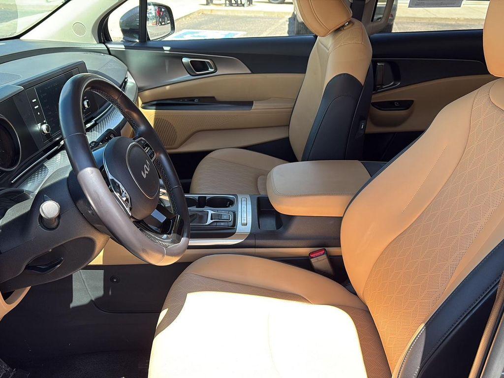 used 2024 Kia Carnival car, priced at $30,495