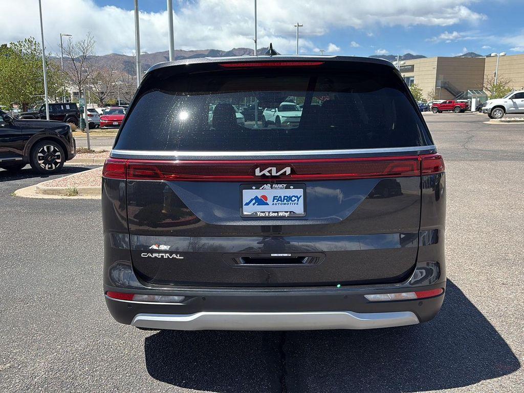 used 2024 Kia Carnival car, priced at $30,495