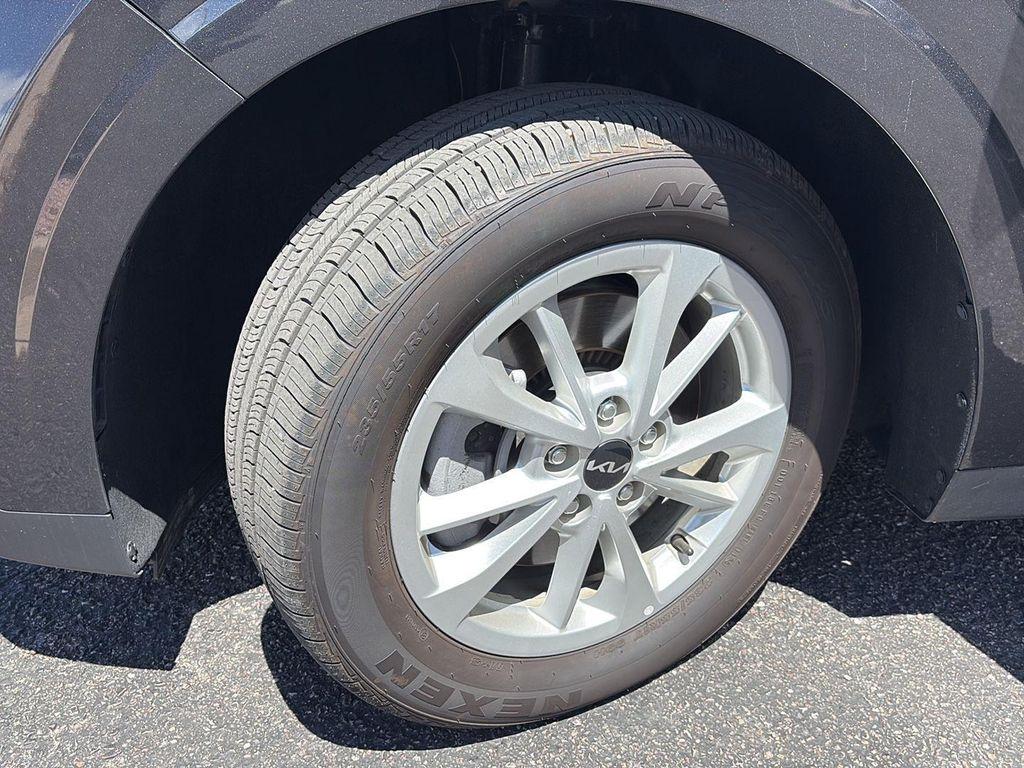 used 2024 Kia Carnival car, priced at $30,495