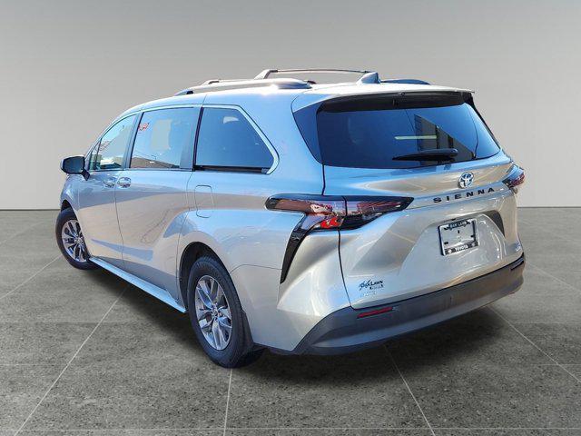 used 2023 Toyota Sienna car, priced at $30,574