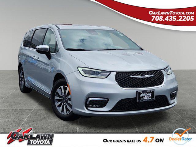 used 2023 Chrysler Pacifica Hybrid car, priced at $27,837