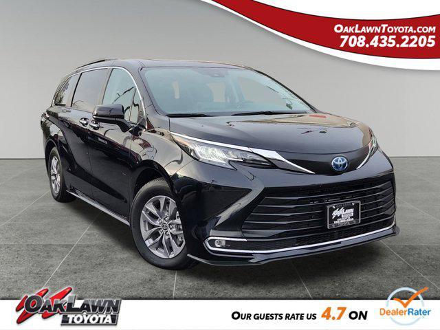 used 2023 Toyota Sienna car, priced at $39,663