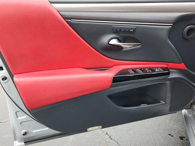 used 2022 Lexus ES 350 car, priced at $32,849