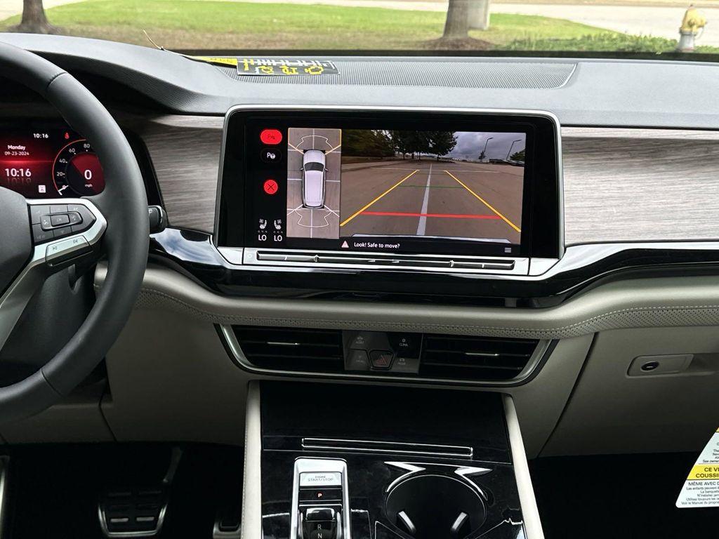 new 2026 Volkswagen Atlas car, priced at $51,912