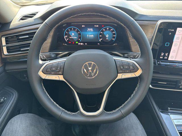 new 2026 Volkswagen Atlas car, priced at $44,185
