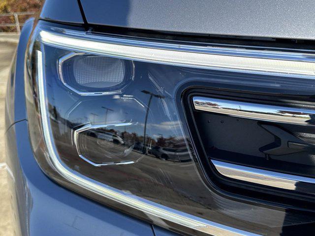 new 2026 Volkswagen Atlas car, priced at $44,185