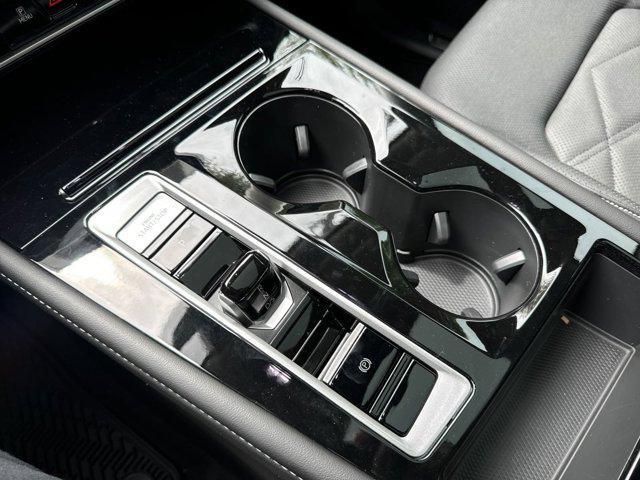 new 2026 Volkswagen Atlas car, priced at $44,622