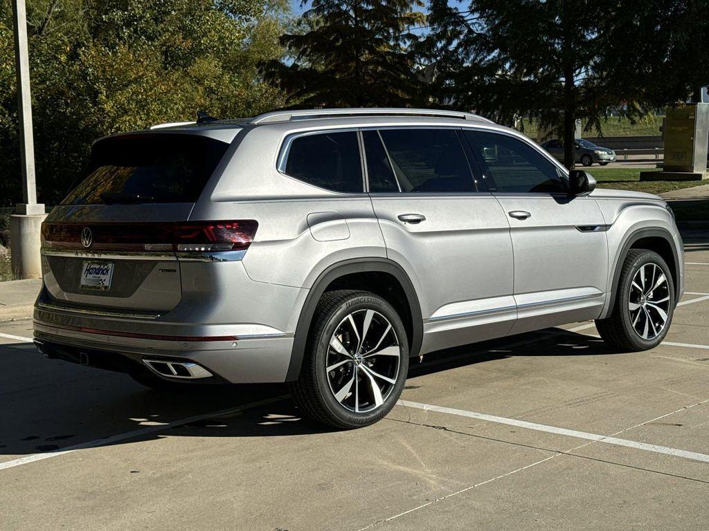 new 2026 Volkswagen Atlas car, priced at $51,912